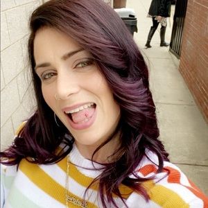 Meet your Posher, Aurora